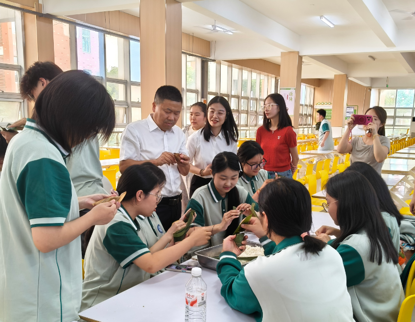 粽香满校园，文化共传承——亭城鲜公司助力技师学院端午主题活动圆满举行